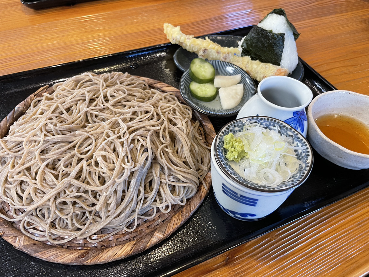 蕎麦きり つちのこ