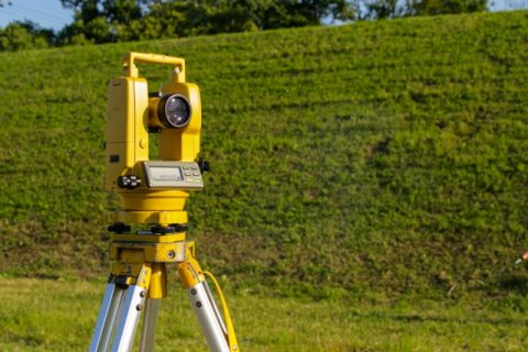 中古住宅　土地家屋調査士隣地境界線 測量　境界標