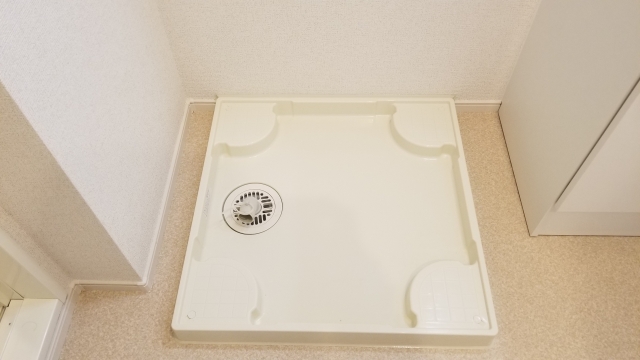 アパート 洗濯パン 室内洗濯機置き場