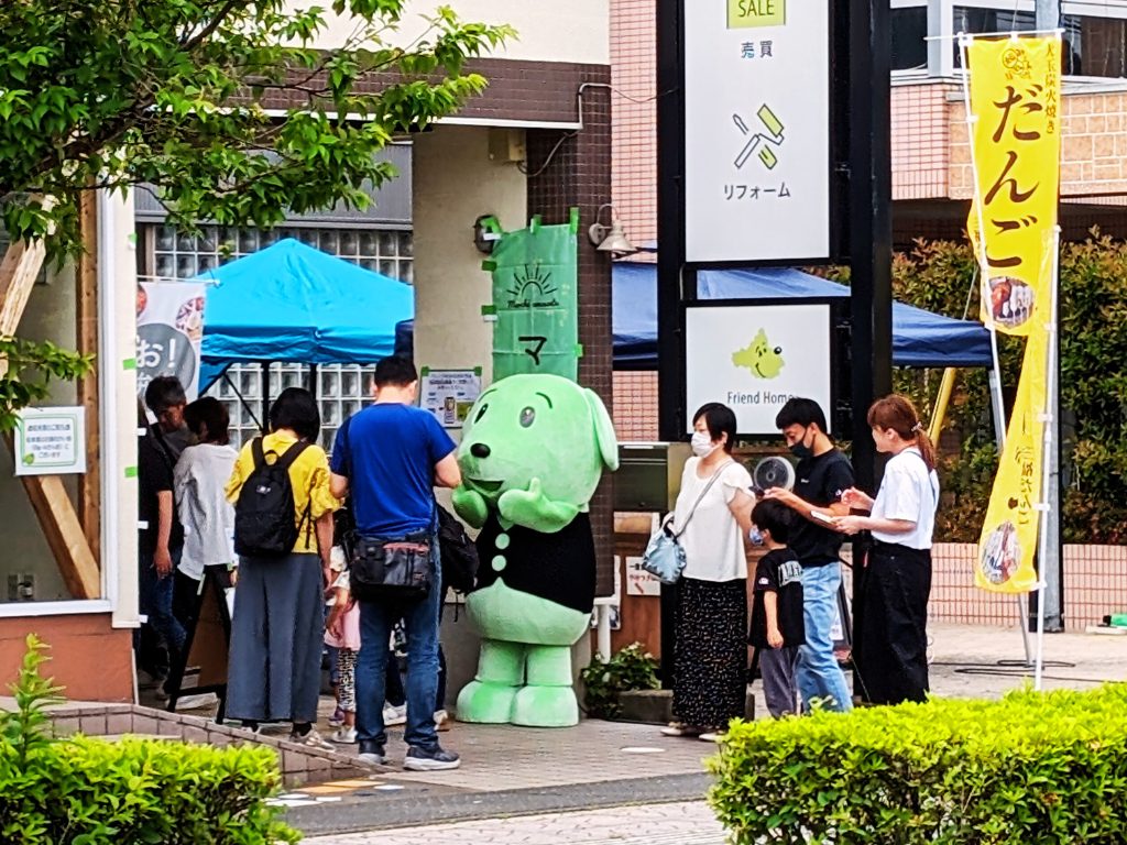 幸手市不動産会社フレンドホームの入居者様イベント　アラッフィごあいさつ